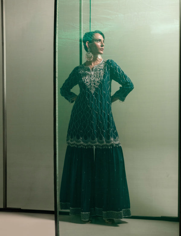 BLACK SHARARA KURTI SET